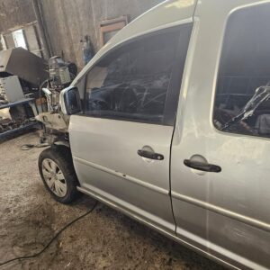 volkswagen caddy çıkma kapı orjinal